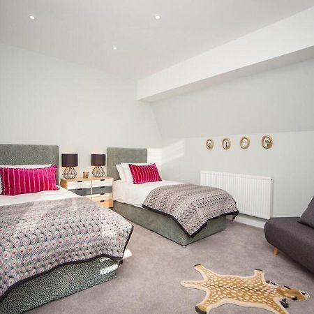 ※ Spacious Georgian Coach House & With Parking Бат Екстериор снимка